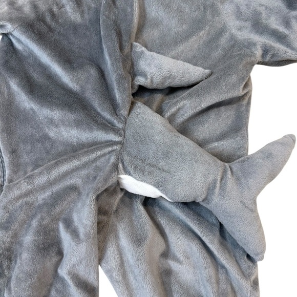 Baby Shark Halloween Costume Infant/Toddler 18-24 Months Target Plush Jumpsuit - Picture 9 of 9